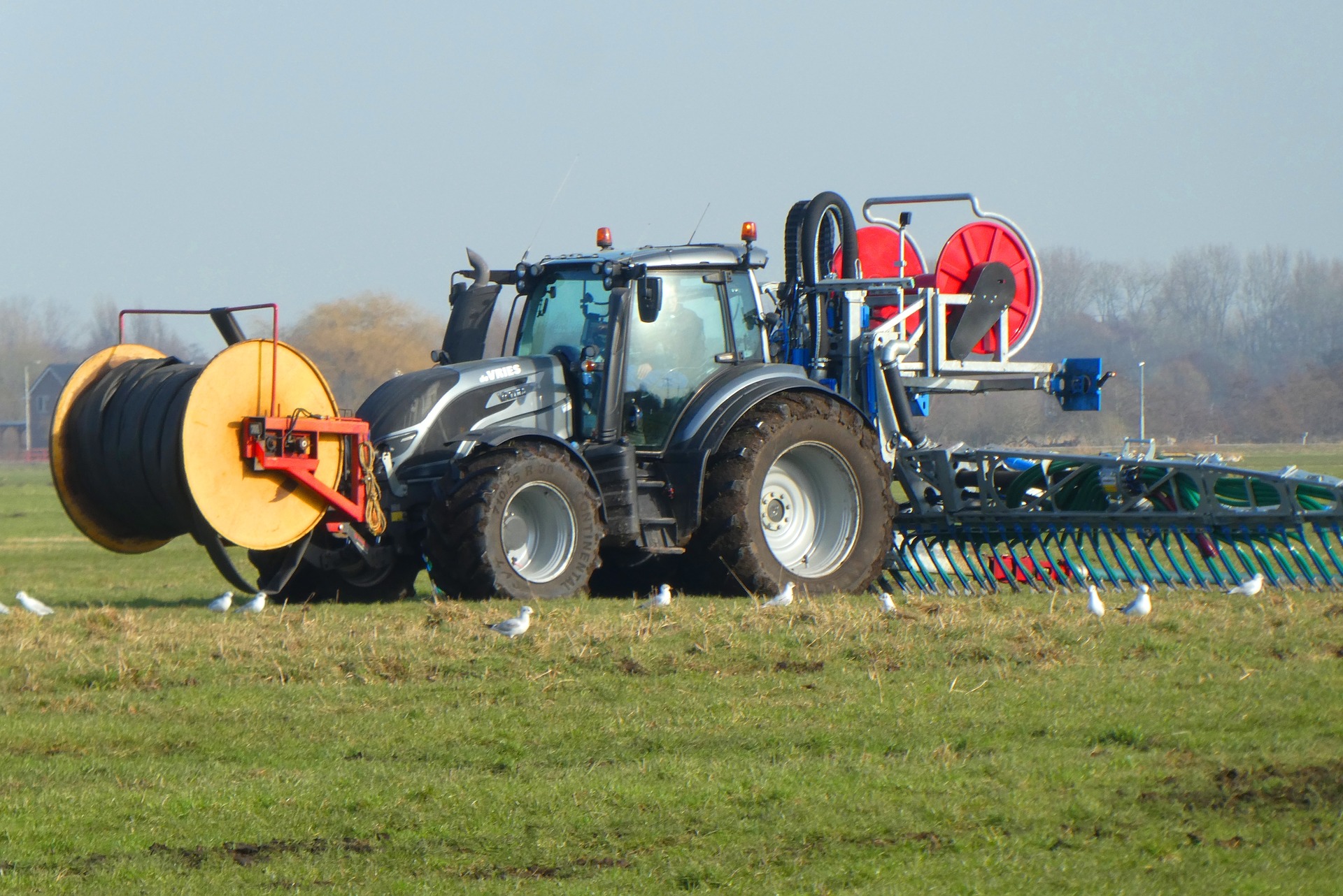Schenkeveld Advocaten - tractor mest